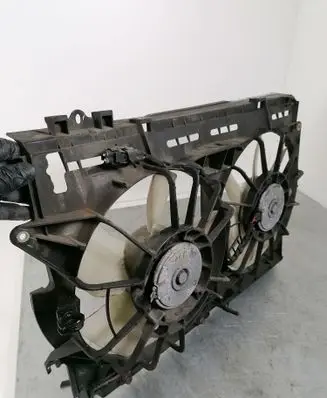 Toyota Corolla Verso AR10 Radiator cooling fan shroud 4227502520