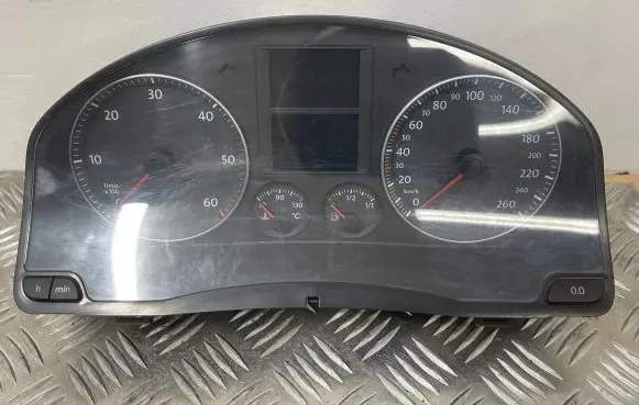 Volkswagen Golf V Speedometer (instrument cluster) 1K0920861B