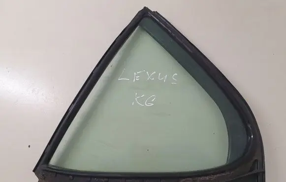 Rear vent window glass