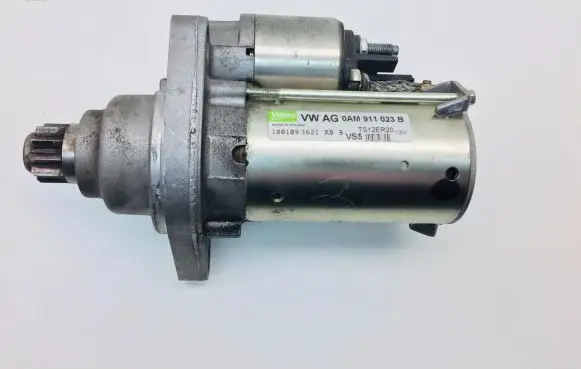 Volkswagen Golf Plus Starter motor 0AM911023B