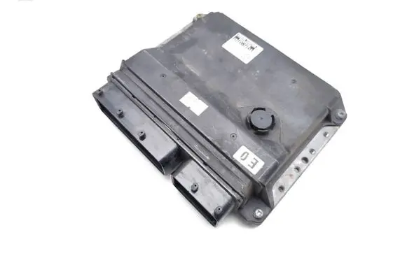 Toyota RAV 4 (XA30) Engine control unit/module 89661-42C10 175800-7743