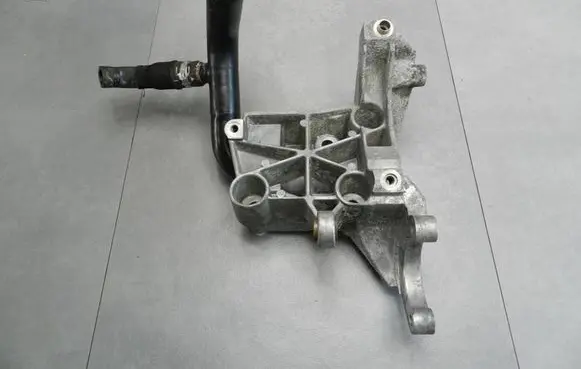 Volkswagen Phaeton Power steering pump mounting bracket 059145169AD