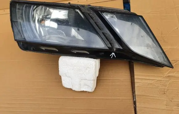 Skoda Octavia Mk3 (5E) Headlight/headlamp 5E1941016C
