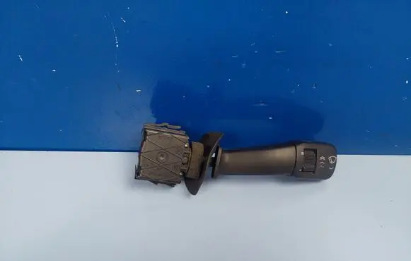 BMW 5 E39 Wiper control stalk 8352013