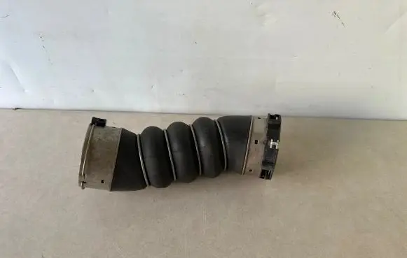 BMW 6 G32 Gran Turismo Intercooler hose/pipe 8571024
