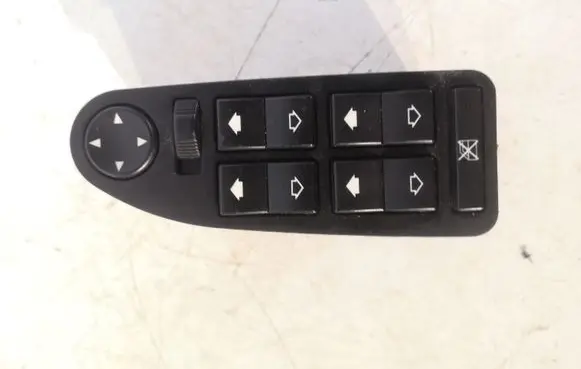 BMW 5 E39 Electric window control switch