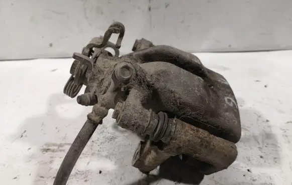 Opel Meriva A Rear brake caliper