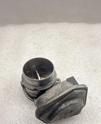 BMW 5 E60 E61 Throttle valve 7804384 B80130705