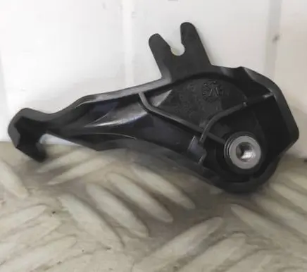 Opel Combo E AdBlue Liquid tank holder 9815104880