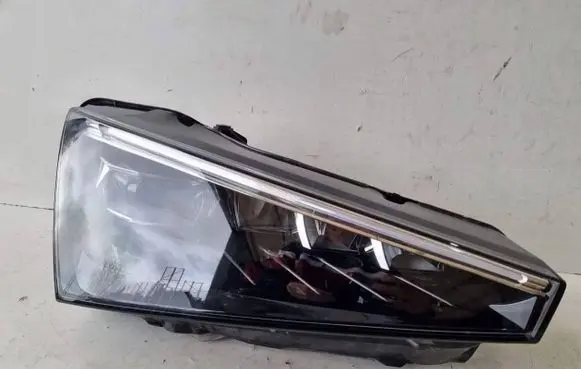 Skoda Scala Headlight/headlamp 657941016A