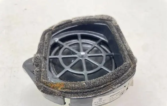 Audi A6 S6 C6 4F Front door speaker 4F9035411