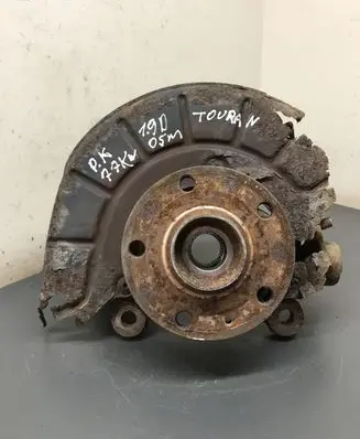 Volkswagen Touran I Front wheel hub