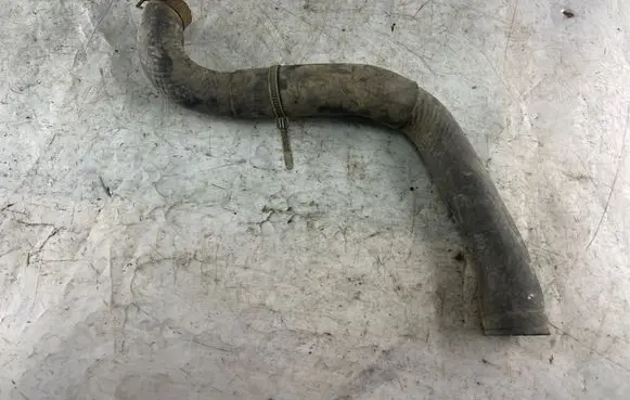Nissan Patrol Y61 Engine coolant pipe/hose
