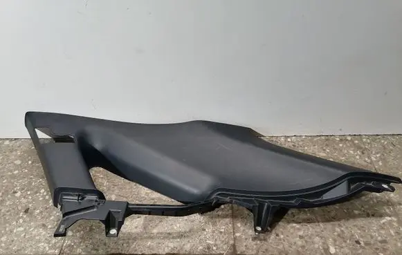 Lexus RX 450H (D)pillar trim (top) 6247048240