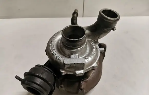 Audi A4 S4 B6 8E 8H Turbo 059145701S