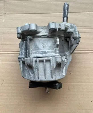 Gearbox transfer box case