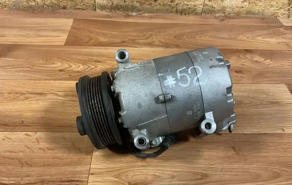 Ford C-MAX II Air conditioning (A/C) compressor (pump) 3110926