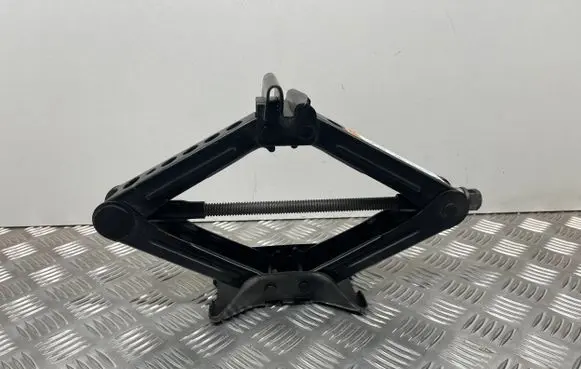 Ford Focus Lift Jack DM5317080AA