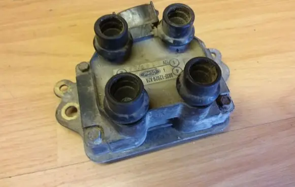 Ford Escort High voltage ignition coil 88SF12029A2A