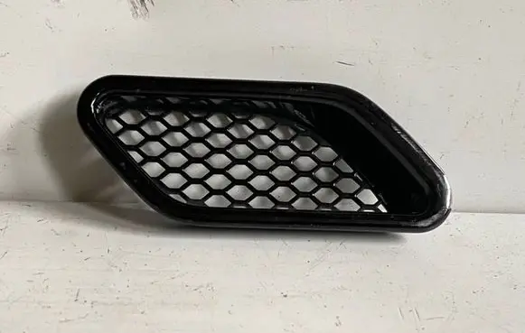 Maserati GranTurismo Fender grill 