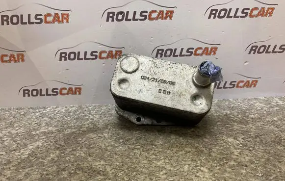 BMW 5 E60 E61 Engine oil radiator 7787698 5989070102