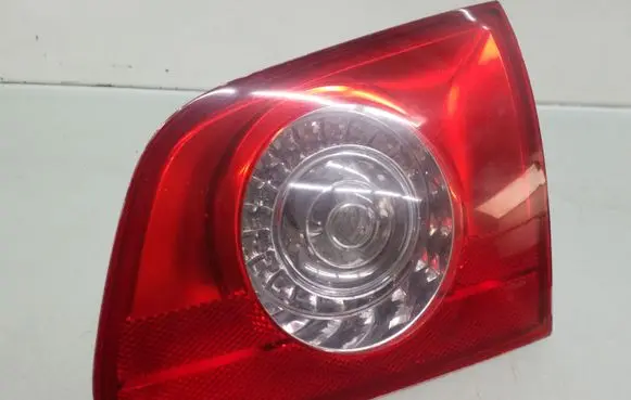 Volkswagen PASSAT B6 Tailgate rear/tail lights 3C9945094