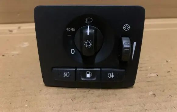 Volvo V50 Light switch 30669735 03W45T 19206