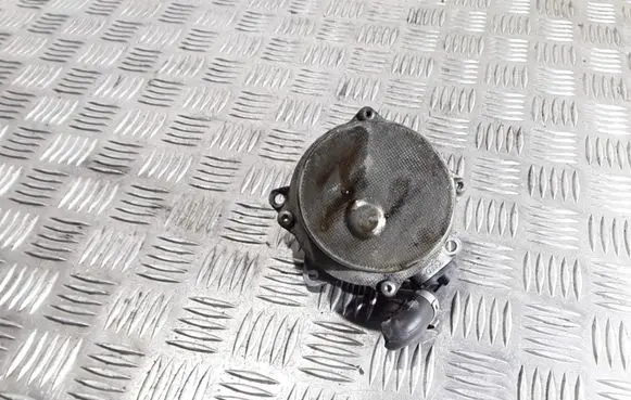 Audi A4 S4 B7 8E 8H Vacuum pump 057145100K