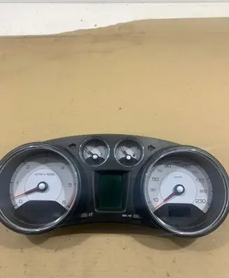 Peugeot 308 Speedometer (instrument cluster) 9665107680 8L183293 0228000066