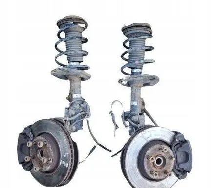 Front wheel hub spindle knuckle