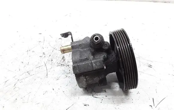 Volvo S40, V40 Power steering pump 8200071050