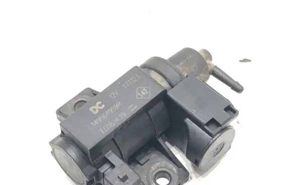 Mercedes-Benz Citan W415 Fuel pressure regulator 149564959R