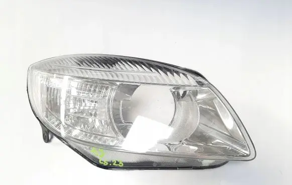 Skoda Fabia Mk1 (6Y) Headlight/headlamp