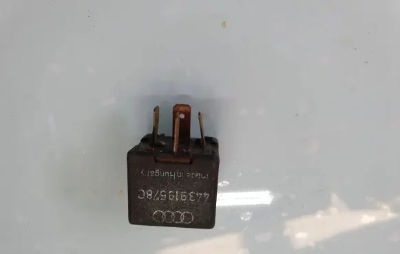 Audi A6 S6 C5 4B Other relay 443919578C