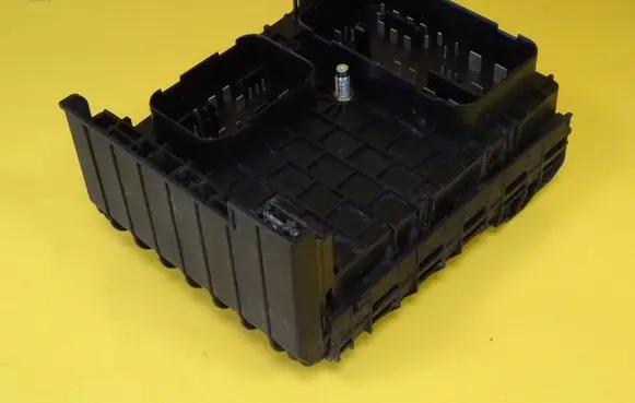 Volkswagen Golf Plus Fuse module 1K0937124K