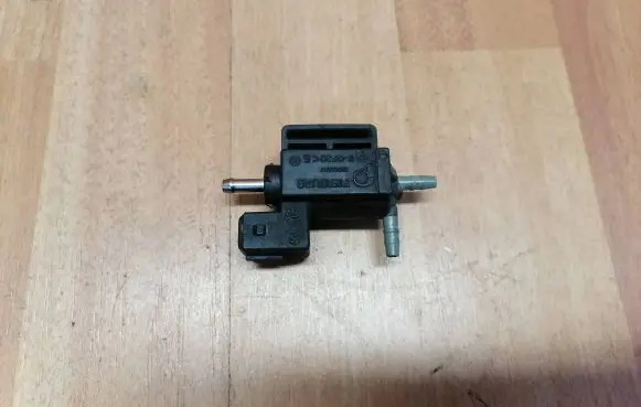 Jaguar XF X250 Turbo solenoid valve 70242800 9X2Q9H465AA C2D58332