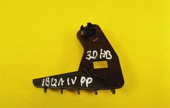 Seat Ibiza IV (6J,6P) Front bumper mounting bracket 6J0821120