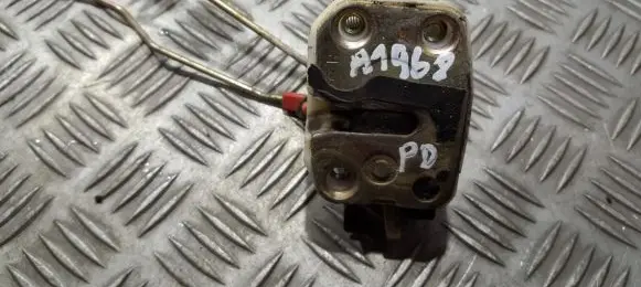 KIA Sportage Front door lock