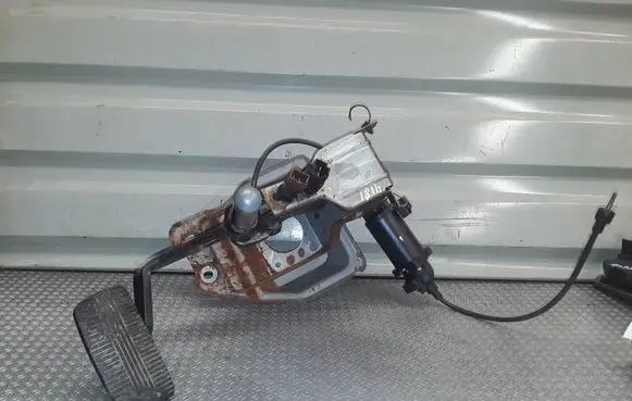 Nissan Murano Z50 Brake pedal 46501CA117