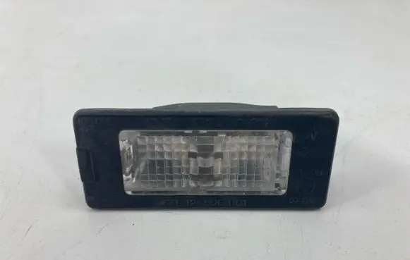 Volkswagen Golf VI Number plate light 1K9943127A