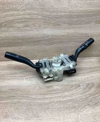 Mazda 626 Wiper turn signal indicator stalk/switch 17C935 GE6V