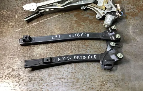 Subaru Outback Rear door window regulator with motor PETGF45 607140