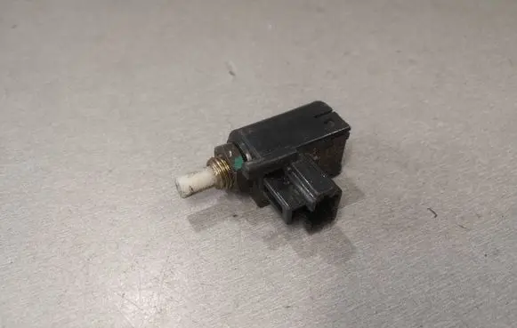 Toyota Corolla Verso AR10 Brake pedal sensor switch CV591
