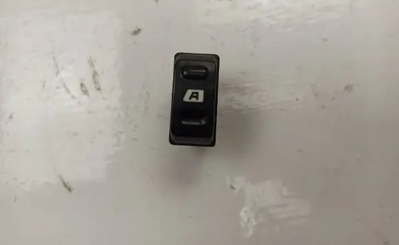 Citroen Xsara Picasso Electric window control switch