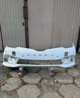 Toyota Auris E180 Front bumper