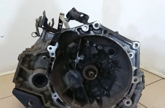 Toyota Yaris Manual 5 speed gearbox