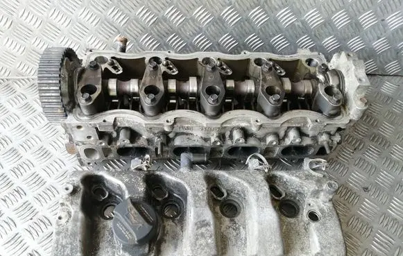 Hyundai Santa Fe Engine head 2211127901