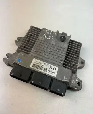 Nissan Juke I F15 Engine control unit/module ECU DEA010150