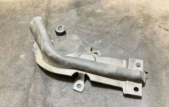 BMW 3 G20 G21 Engine compartment rubber 15054410 7419383