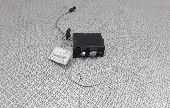 Mercedes-Benz ML W163 Aerial antenna amplifier A1638200289